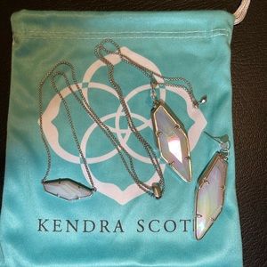 Silver Kendra Scott necklace
